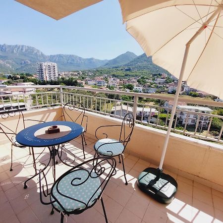 Aska Apartment بار المظهر الخارجي الصورة