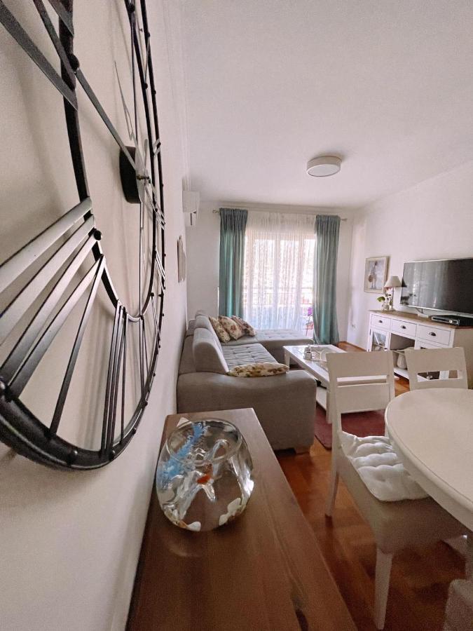 Aska Apartment بار المظهر الخارجي الصورة