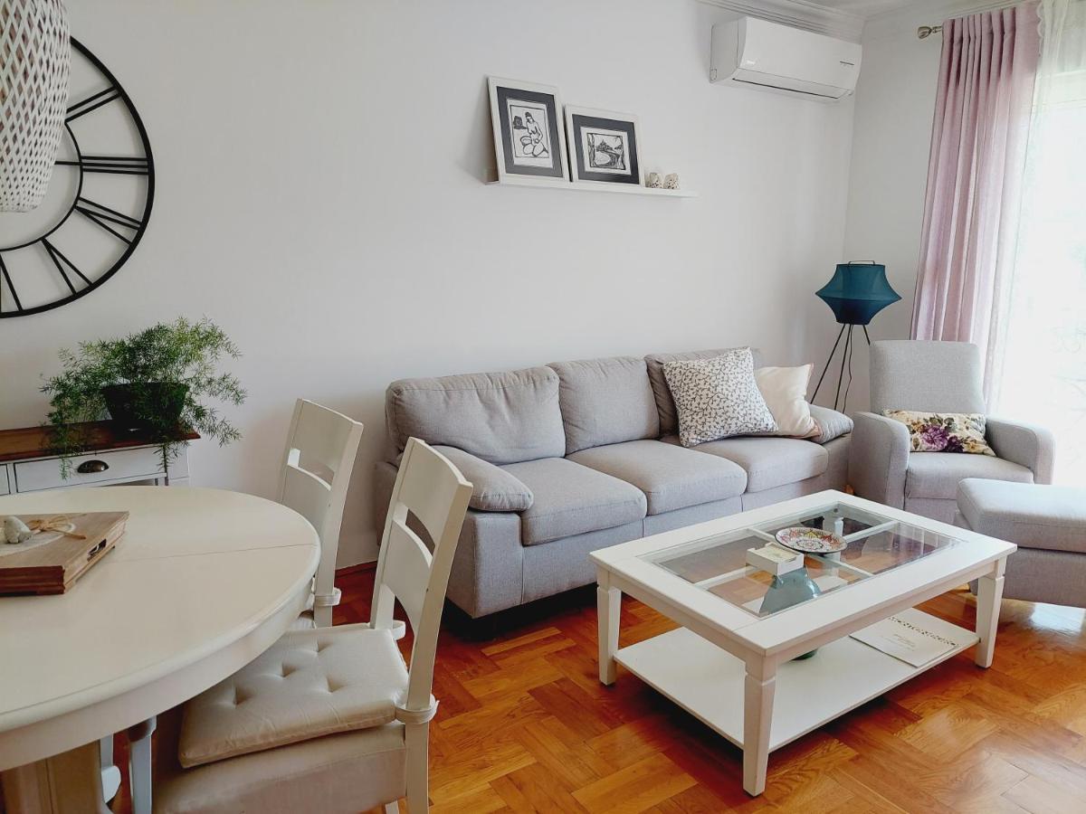 Aska Apartment بار المظهر الخارجي الصورة